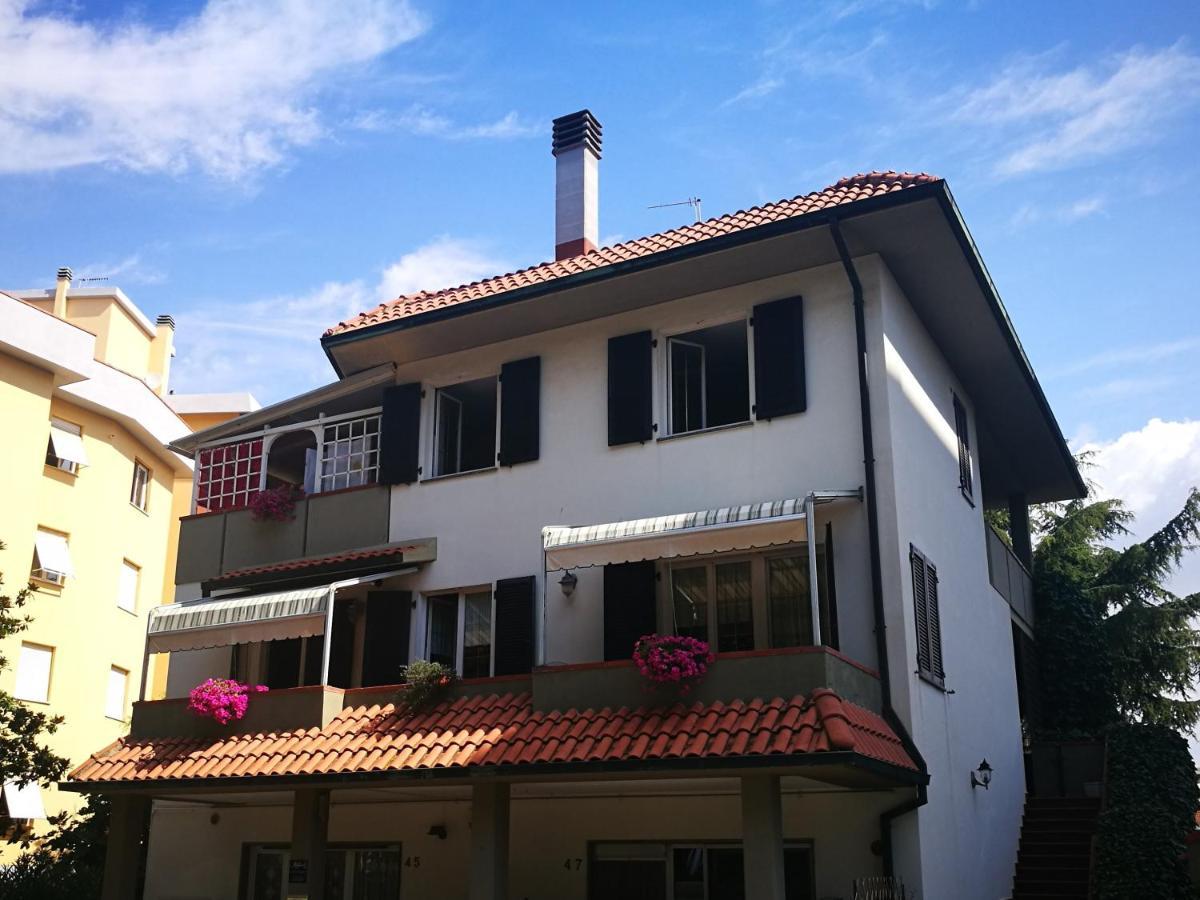 Casa Margherita Affittacamere B&B Follonica Exterior photo